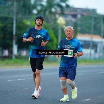 Runner Photo 4837735