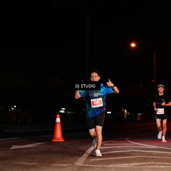 Runner Photo 4837740