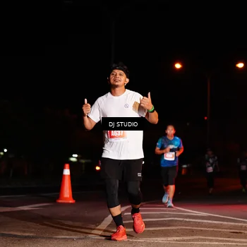 Runner Photo 4837891