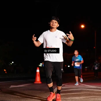 Runner Photo 4837913
