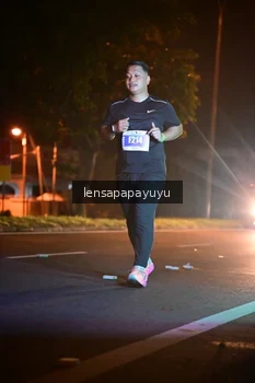 Runner Photo 4837990
