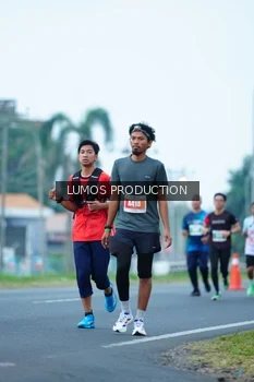 Runner Photo 4840443