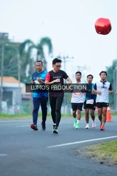 Runner Photo 4840712