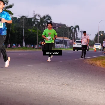 Runner Photo 4842100