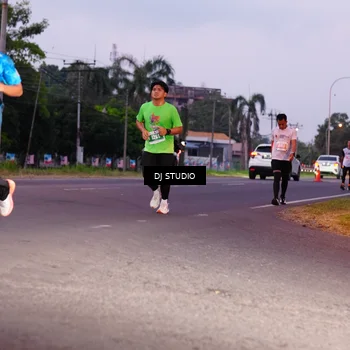 Runner Photo 4842102