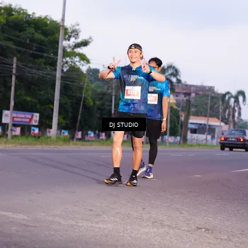 Runner Photo 4842475