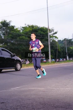 Runner Photo 4842506