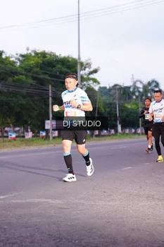 Runner Photo 4842563