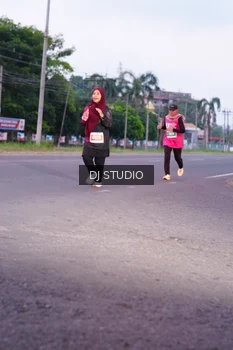 Runner Photo 4842646