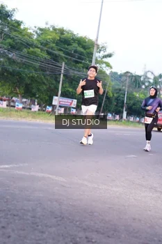 Runner Photo 4843068