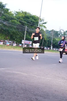 Runner Photo 4843072