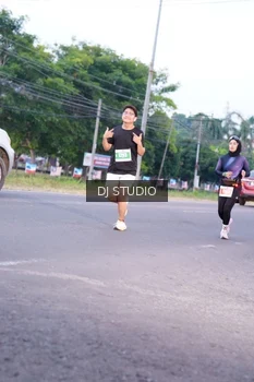 Runner Photo 4843086