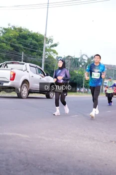 Runner Photo 4843103