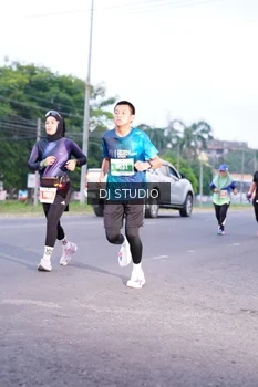 Runner Photo 4843137