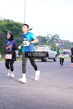 Runner Photo 4843155