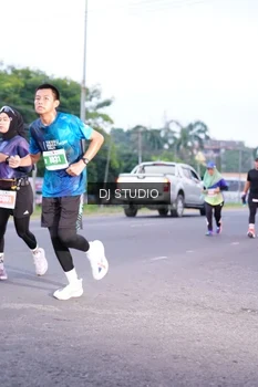 Runner Photo 4843158