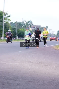 Runner Photo 4843186