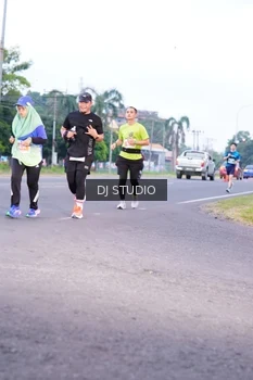 Runner Photo 4843220