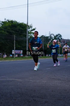 Runner Photo 4843535