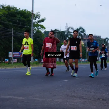 Runner Photo 4843673