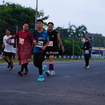 Runner Photo 4843678