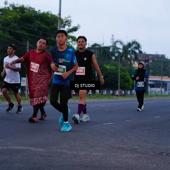 Runner Photo 4843679