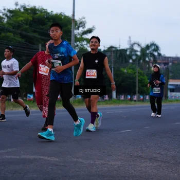 Runner Photo 4843684