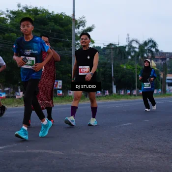 Runner Photo 4843704