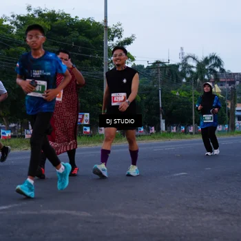 Runner Photo 4843706