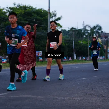 Runner Photo 4843710