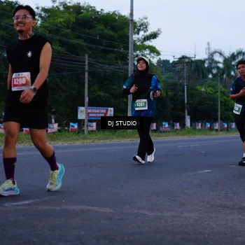Runner Photo 4843723