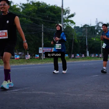 Runner Photo 4843733