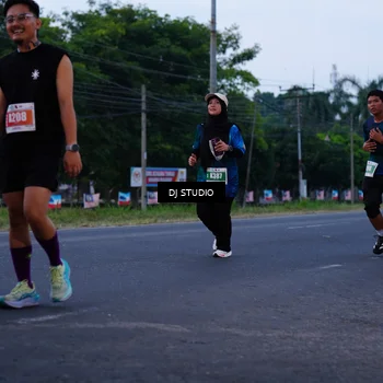 Runner Photo 4843735