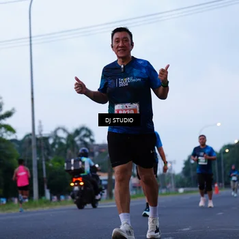 Runner Photo 4843849