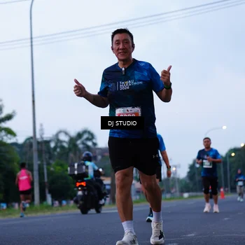 Runner Photo 4843853