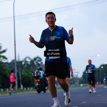 Runner Photo 4843859