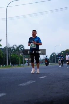 Runner Photo 4843872
