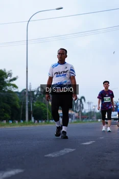 Runner Photo 4844086