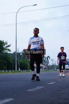 Runner Photo 4844087