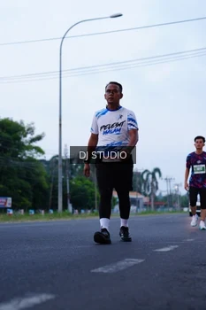 Runner Photo 4844099