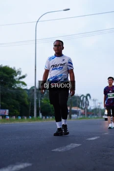 Runner Photo 4844116
