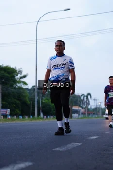 Runner Photo 4844121