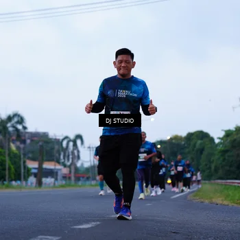 Runner Photo 4844371