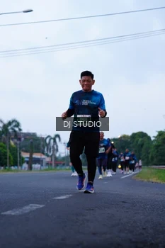 Runner Photo 4844375