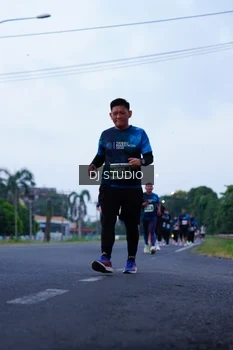 Runner Photo 4844383