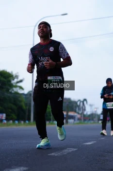 Runner Photo 4844812