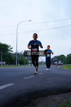 Runner Photo 4844918