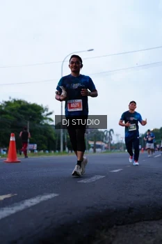 Runner Photo 4844957
