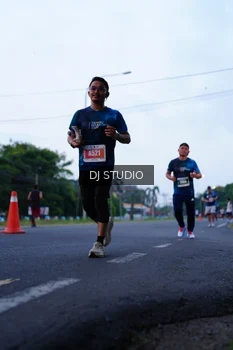 Runner Photo 4844965