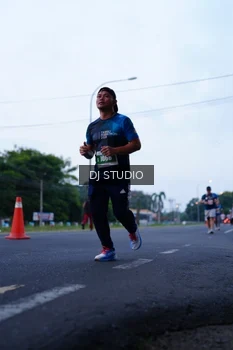 Runner Photo 4845016